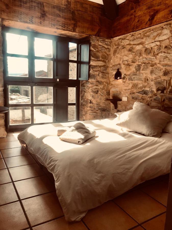 The Pilgrim Stone - Vegan B&B Rabanal del Camino Exterior photo