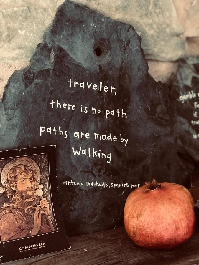 The Pilgrim Stone - Vegan B&B Rabanal del Camino Exterior photo