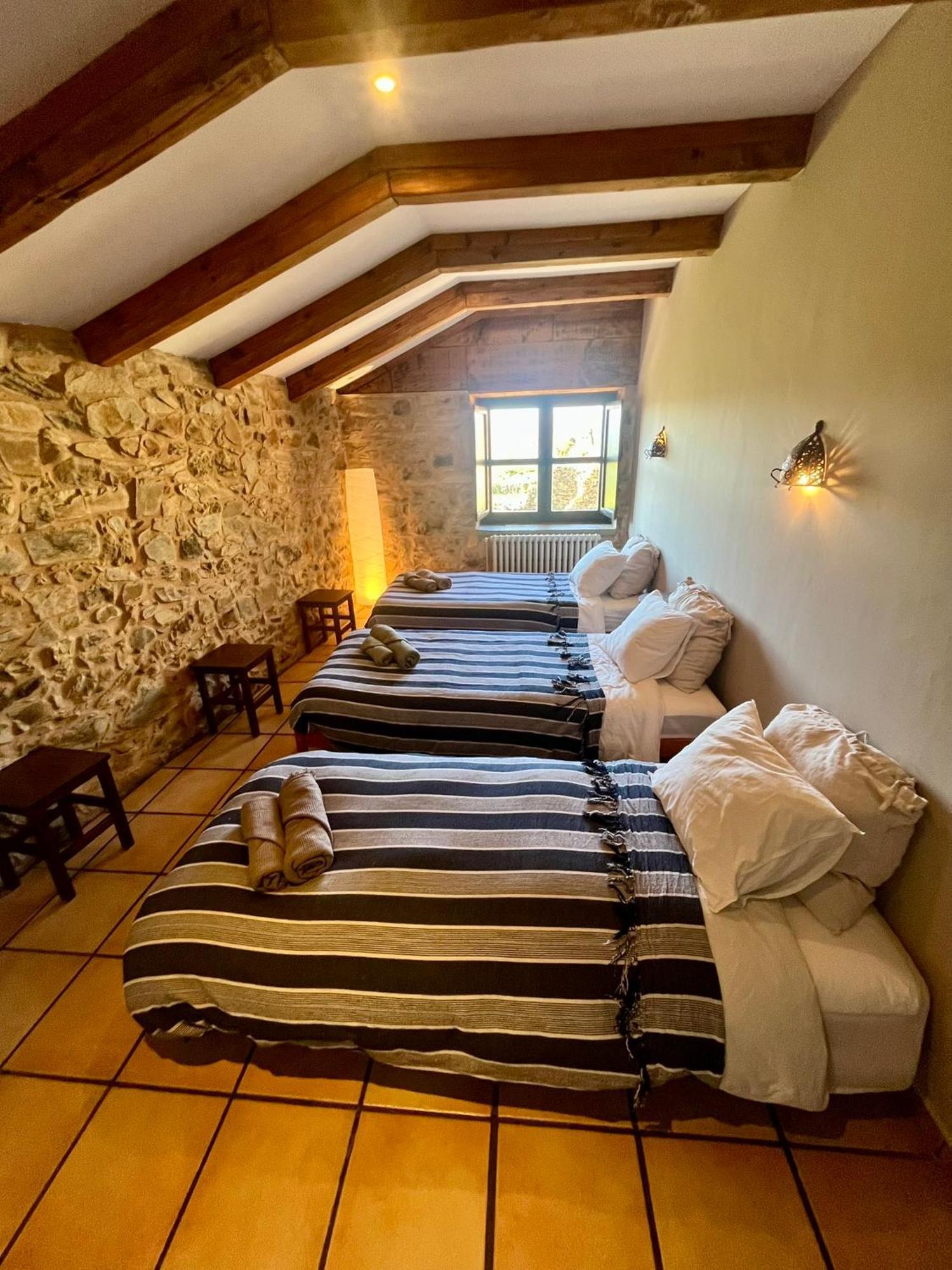 The Pilgrim Stone - Vegan B&B Rabanal del Camino Exterior photo